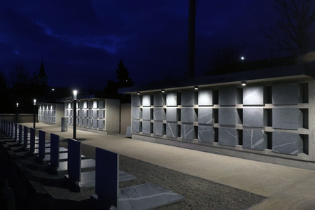 Žarni zid pokopališče Rakek 17 Foto Ljubo Vukelič